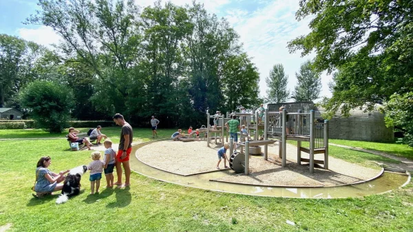 De omgeving van Camping Wulpen - Groede Podium